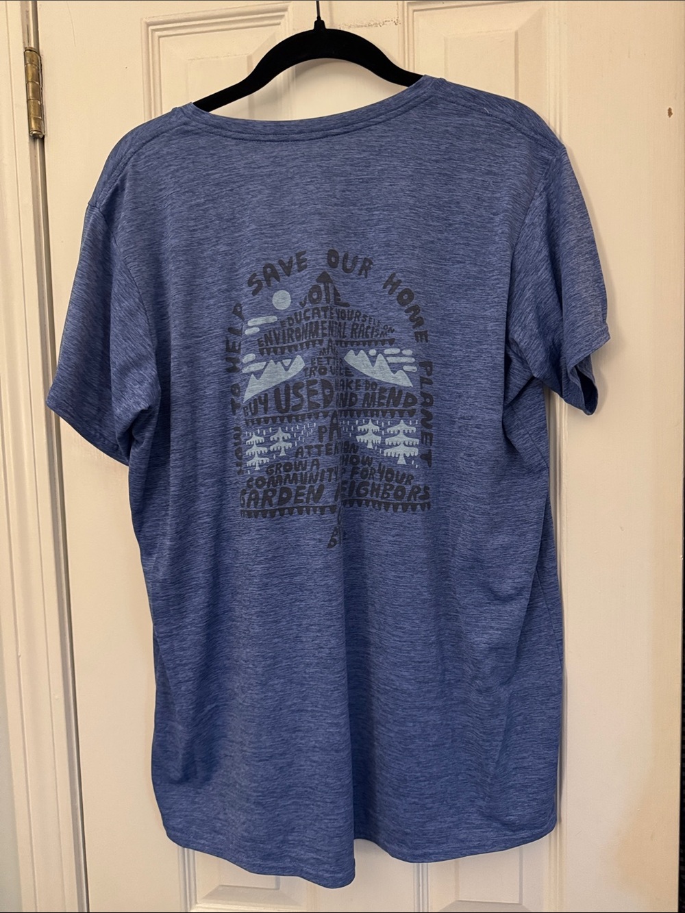 EUC Patagonia Worn Wear Patagonia Women's Capilene Cool Daily Graphic T-Shirt - Picture 5 of 8